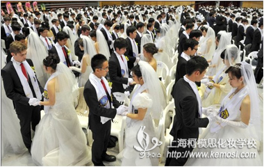 化妆师需求量惊人：韩国新春3500对新人浪漫集体婚礼